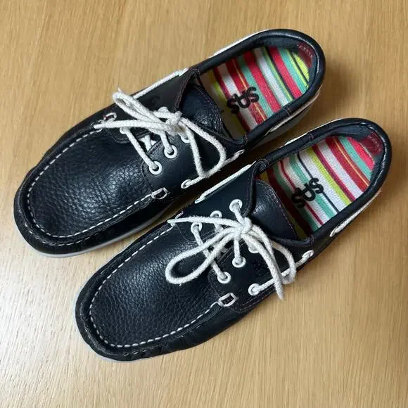 SASSize 7 Catalina Lace Up Boat Shoe Tripad Comfort Made in USA Navy